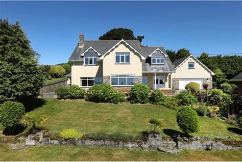 Flexible accommodation of up to five bedrooms. . Homewise properties for sale in cornwall